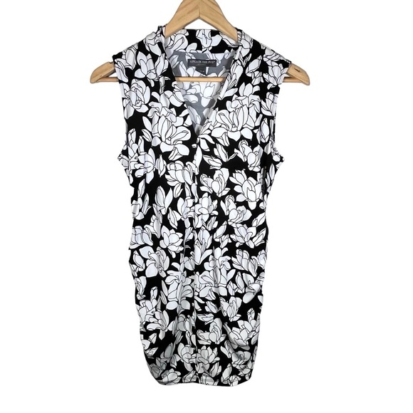 A Pea in the Pod Maternity Black and White Floral Ruched Tank Top Size Medium - Picture 2 of 7